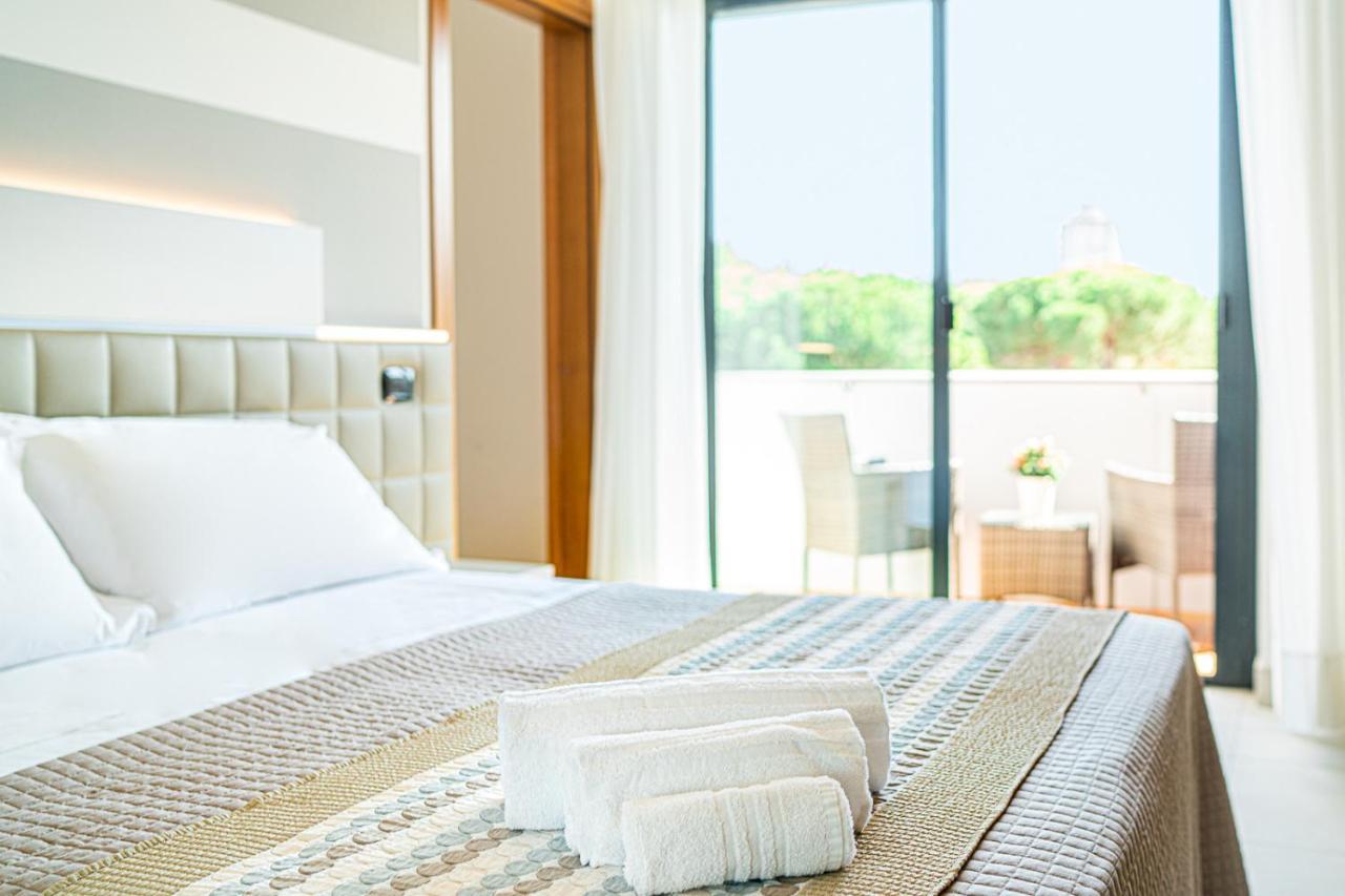 Hotel Helvetia Lignano Sabbiadoro Eksteriør billede